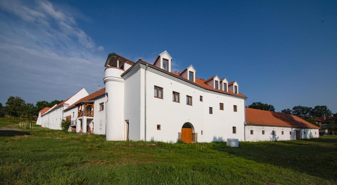 Residence Tvrz Skocice Eksteriør bilde