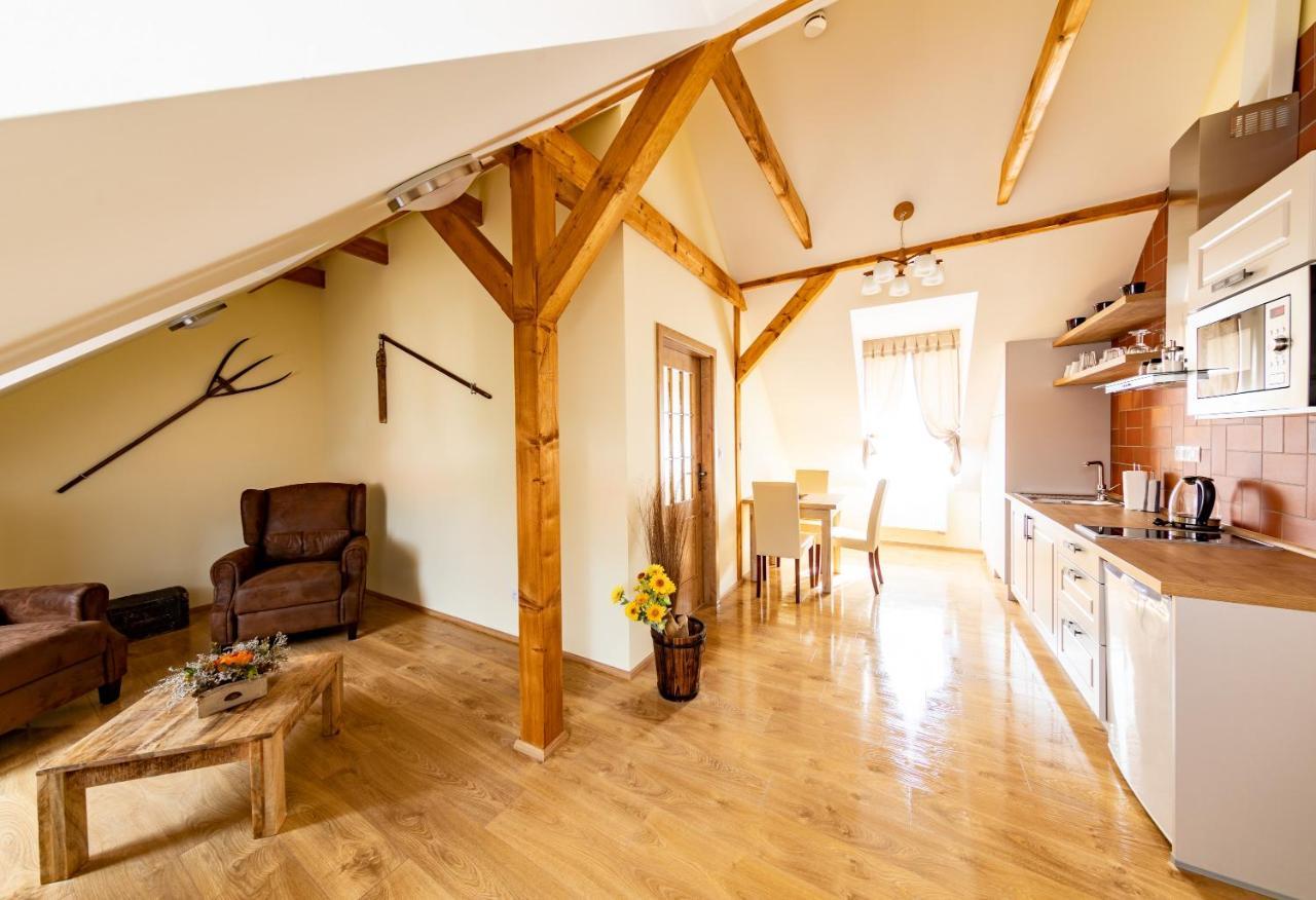 Residence Tvrz Skocice Eksteriør bilde