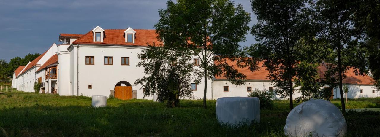 Residence Tvrz Skocice Eksteriør bilde